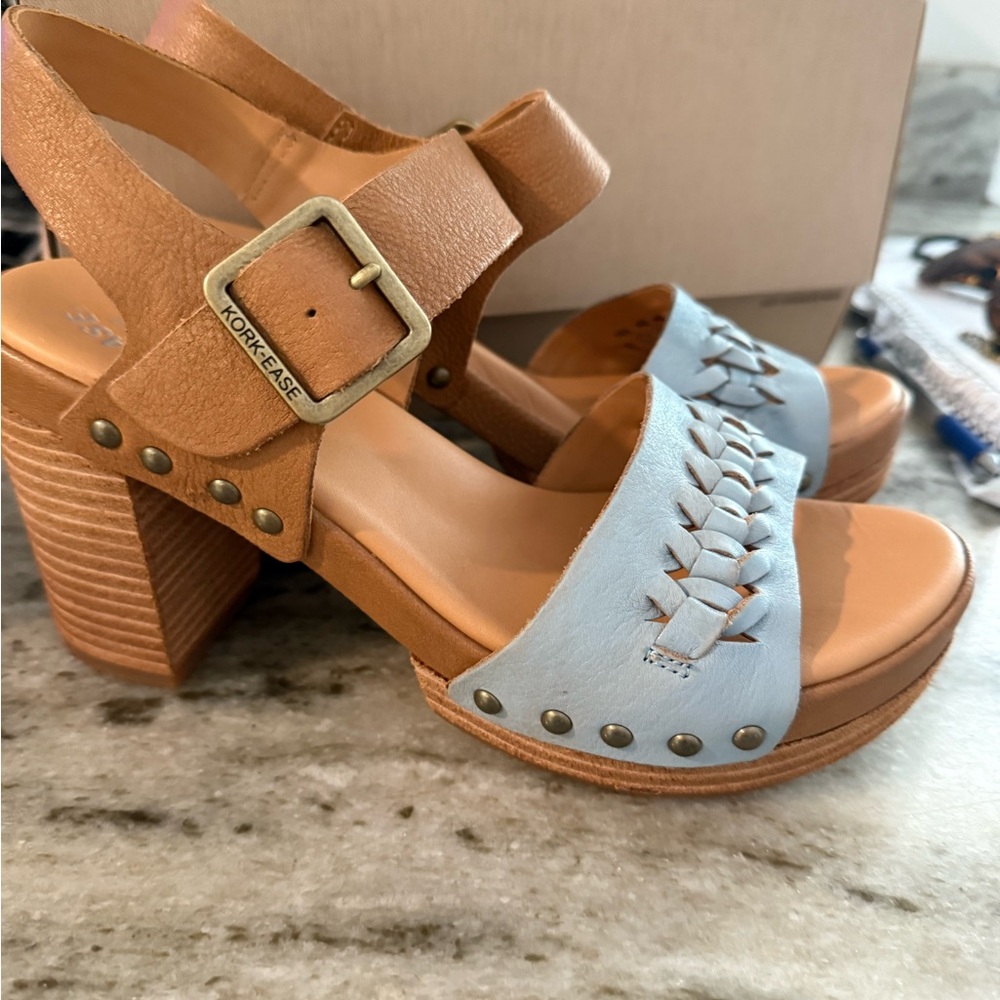 Kirk-Ease platform sandles